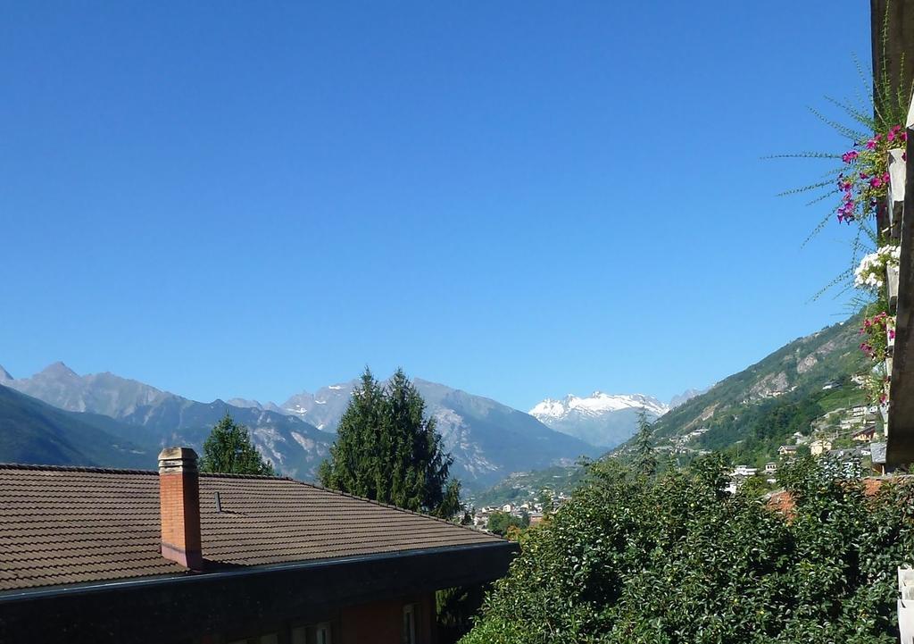 La Betulla Appartamento Confortevole Wifi E Parking Free Aosta Exterior photo