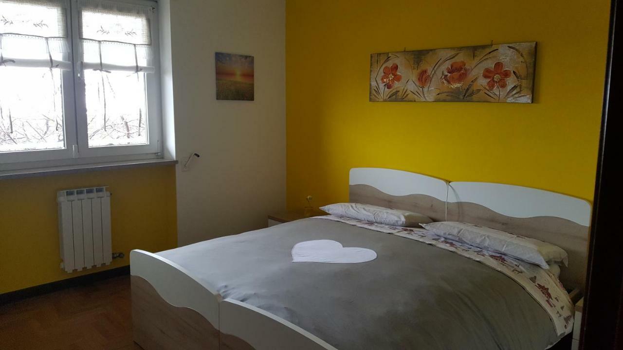 La Betulla Appartamento Confortevole Wifi E Parking Free Aosta Exterior photo